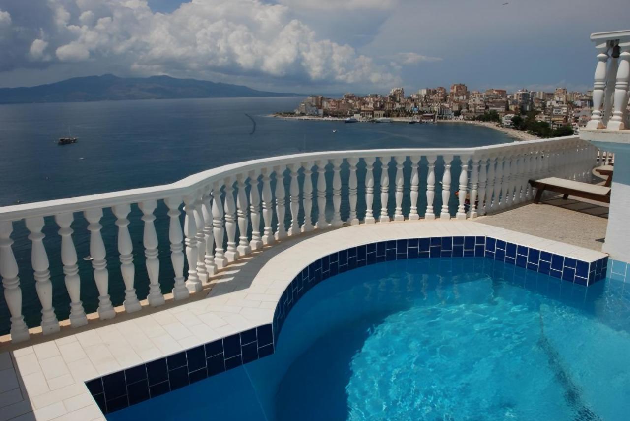 Monte Cristo Hotel With Rooftop Pool Саранда Екстер'єр фото