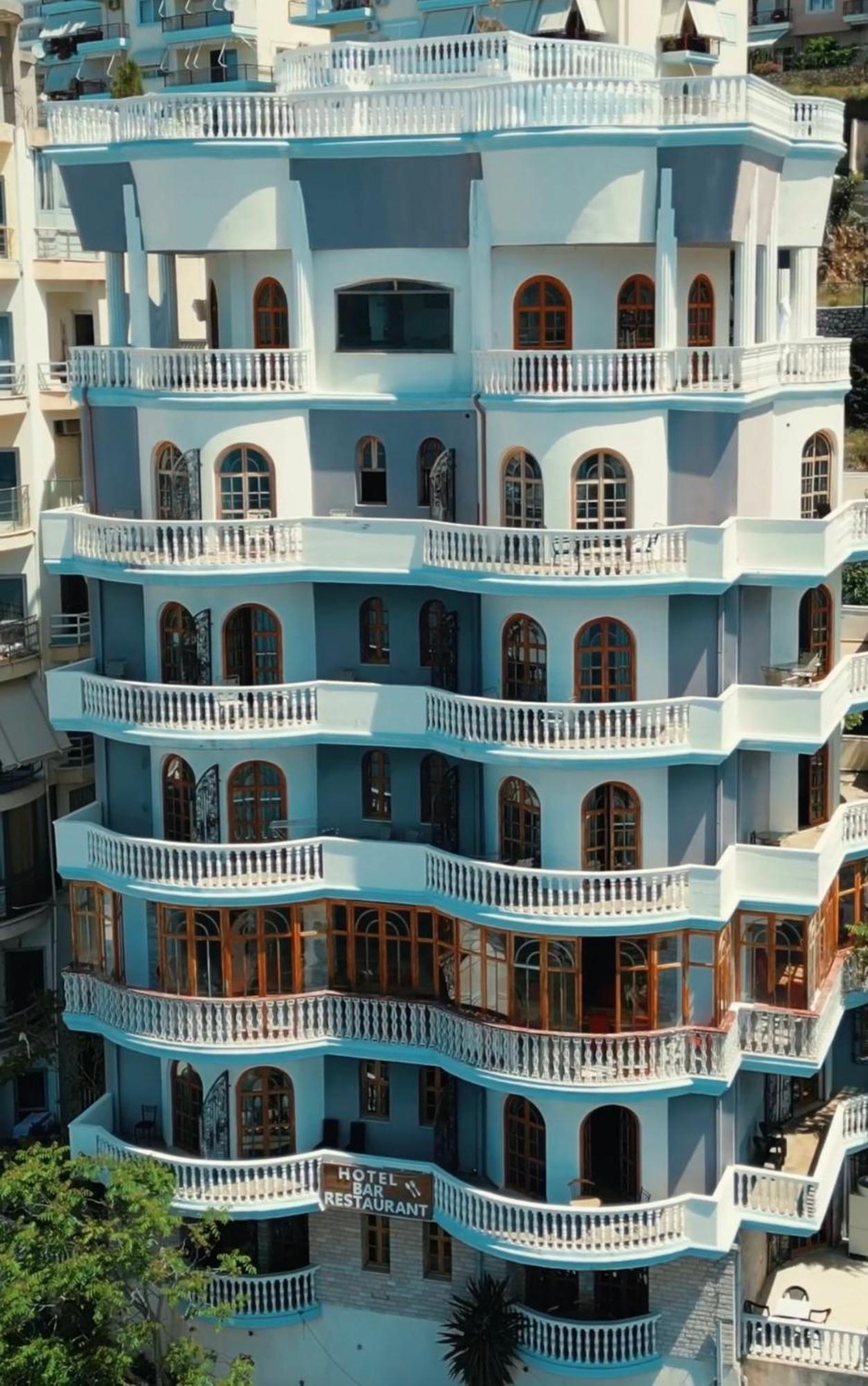 Monte Cristo Hotel With Rooftop Pool Саранда Екстер'єр фото