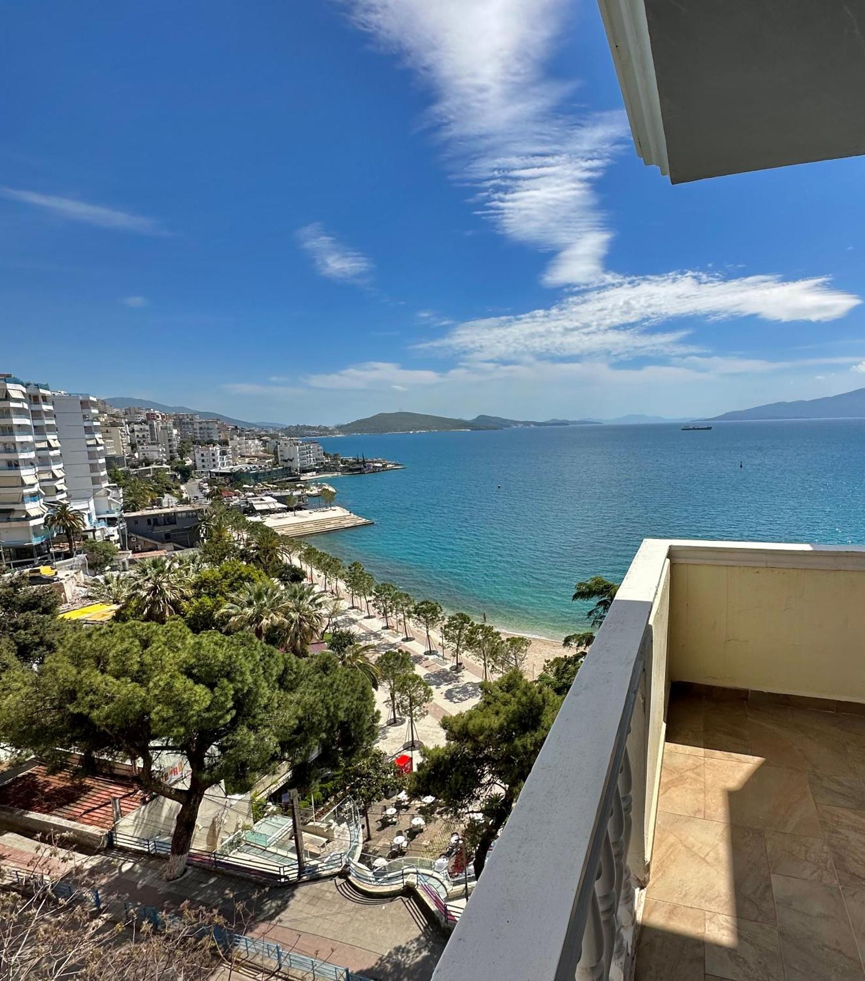 Monte Cristo Hotel With Rooftop Pool Саранда Екстер'єр фото
